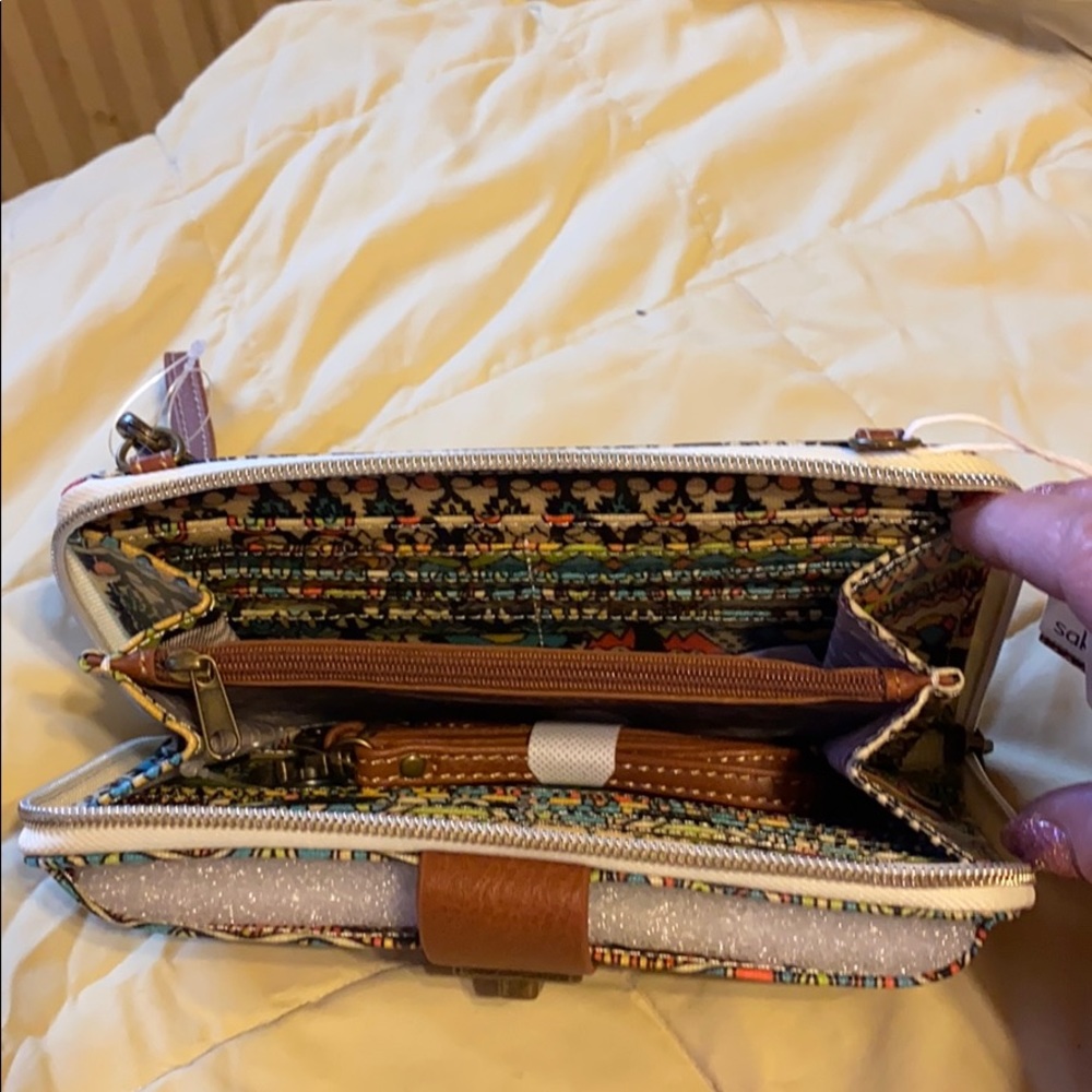 Wallet - Picture 2 of 5